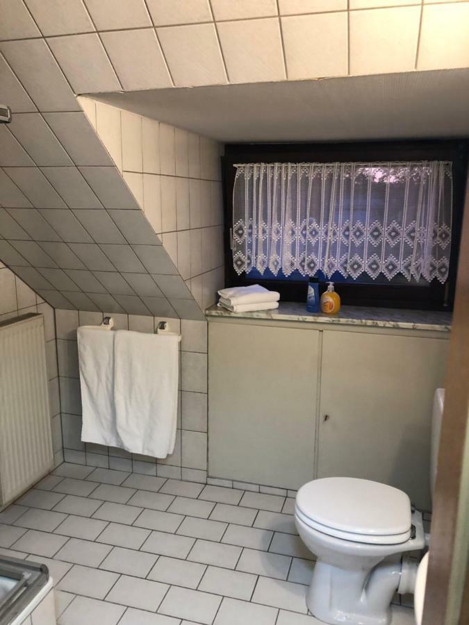 Ferienwohnung Wohnen auf Zeit Duisburg Exterior foto